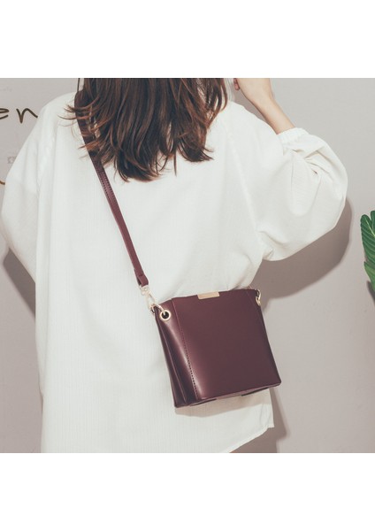 Üst Düzey Fransız Niş Yabancı Stil Kova Çanta Kadın Çantası 2024 Yeni Moda Moda Basit Çok Yönlü Crossbody Kadın Çantası (Yurt Dışından) modelleri