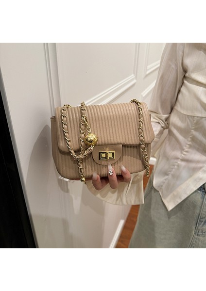 Kore Versiyonu Düz Renk Çizgili Çok Yönlü Omuz Çantası 2024 Yeni Bahar Xiaoxiangjia Moda Çanta Zinciri Kadınlar Için Crossbody Çanta (Yurt Dışından) modelleri