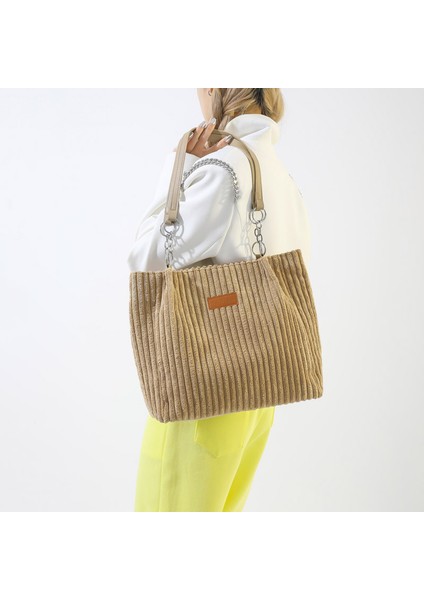 Kadınlar Için Büyük Kapasiteli Çanta 2024 Yeni Moda Kadife Tote Çanta Üniversite Öğrencisi Sınıf Işe Gidiş Geliş Çantası Yabancı Stil Omuz Çantası (Yurt Dışından)