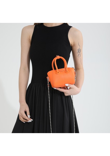 Sevimli Sıcak Kız Mini Crossbody Kabuk Çanta 2024 Ilkbahar ve Yaz Yeni Basit Boncuk Zincir Omuzdan Askili Çanta El Kadın Çantası (Yurt Dışından) modelleri