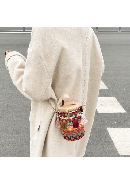 Püsküllü Zincir Çanta, Kişilik, Batı Tarzı Kadın Çantası, Etnik Edebiyat ve Sanat, Ulusal Tarz Çapraz Çanta, Ilkbahar ve Yaz Aylarında Yeni Moda Omuz Çantası (Yurt Dışından) fiyatları