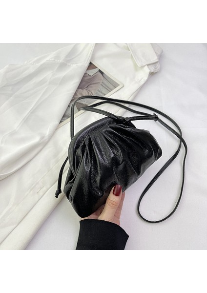 Niş Tasarım Çanta Kadın Yeni 2024 Üst Düzey Moda Pilili Omuz Çantası Yaz Popüler Çapraz Vücut Çantası (Yurt Dışından)