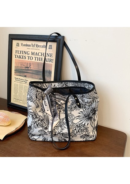 Işe Gidip Gelirken Büyük Kapasiteli Çanta 2024 Sonbahar ve Kış Yeni Kadın Çantası Moda Retro Omuzdan Askili Çanta Popüler High-End Tote Çanta (Yurt Dışından)