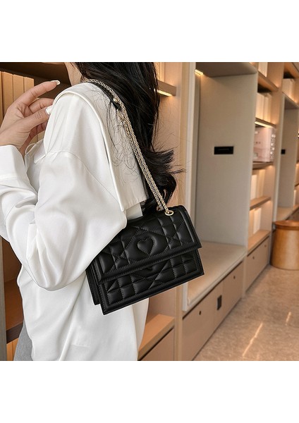 Moda Basit Omuz Çantası Kadın Çantası 2024 Bahar Yeni Rahat Işe Gidip Geliş Crossbody Çanta Zinciri Batı Tarzı Küçük Kare Çanta (Yurt Dışından) fırsatları