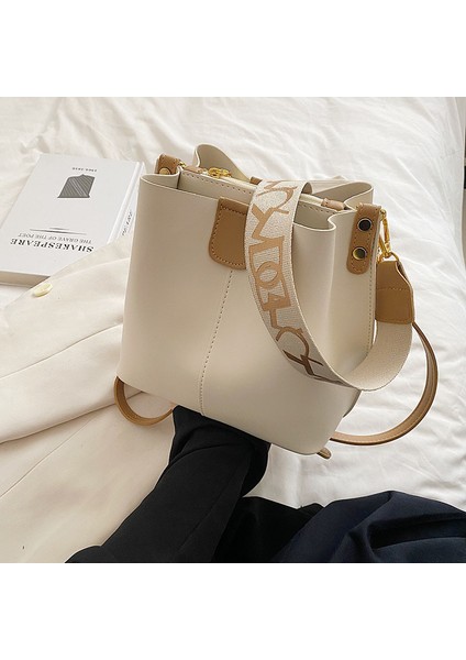 Kadınlar Için Bu Yılın Popüler Yabancı Tarzı Küçük Çantalar 2024 Yeni Kişilik Ins Omuz Çantası Moda Doku Crossbody Kova Çantası (Yurt Dışından) fırsatları