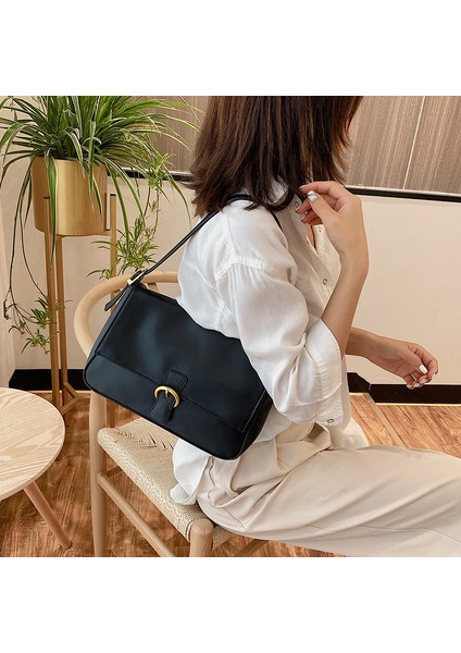 Kadınlar Için Çanta 2024 Yeni Retro Büyük Kapasiteli Siyah Tek Omuz Koltukaltı Çanta Baget Çanta Çevirme Çapraz Çapraz Kolu Çanta Kadınlar Için (Yurt Dışından) fırsatları