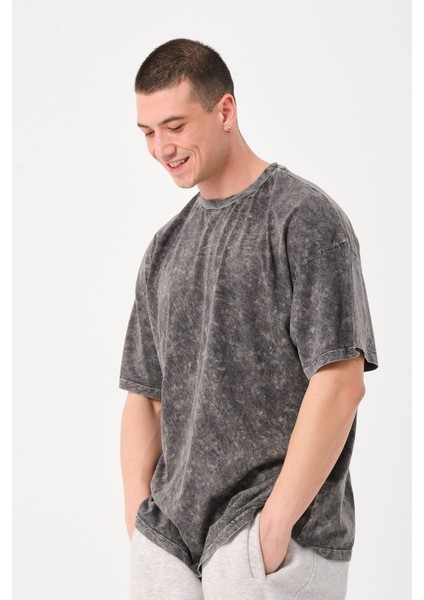 Erkek Bisiklet Yaka Oversize Yıkamalı T-Shirt fırsatları