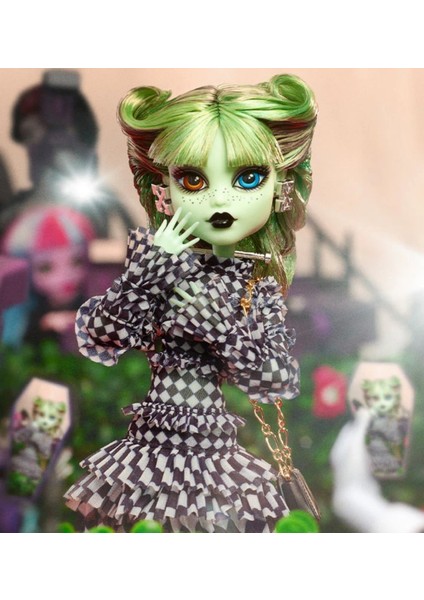 Escoines Koleksiyon Monster High - Off-White C/o Monster High Harmonie Ghoul Doll