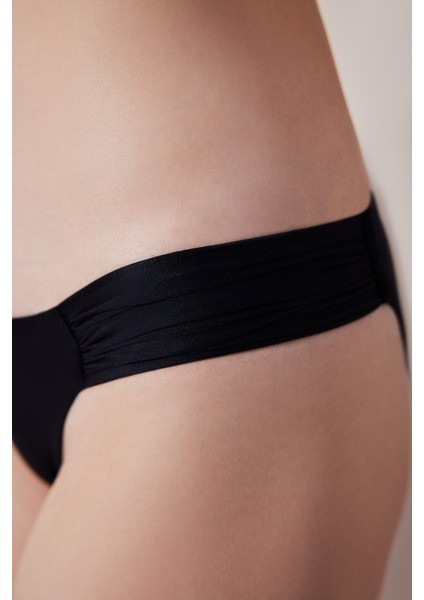 Hipkini Siyah Bikini Altı modelleri