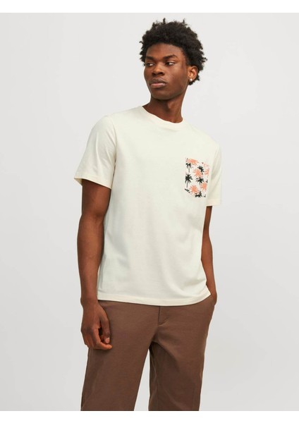 Jack & Jones Erkek T-Shirt Ekru 12255388 Joraruba Convo Pocket Tee Ss