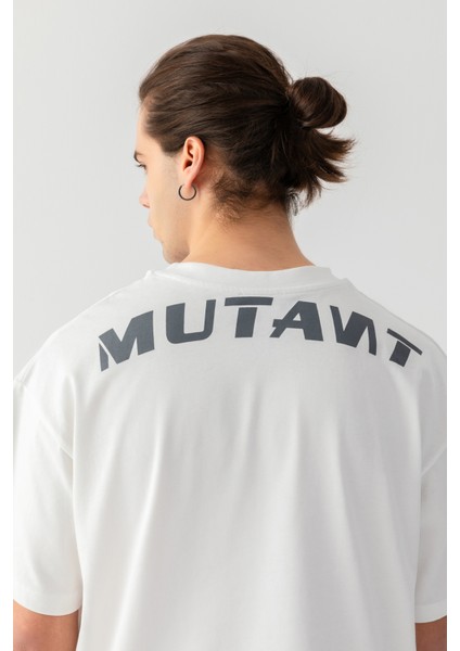 Strength Oversize Arkası Yazılı Tişört Beyaz