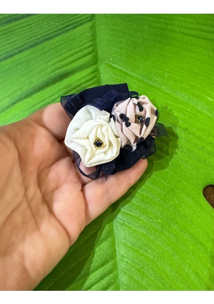5x5 cm Taşlı Tasarım Çiçek Broş Yaka Iğnesi fiyatları