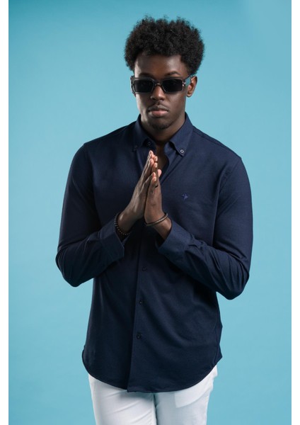 Regular Fit Yaka Düğmeli Pamuklu Likralı Gömlek