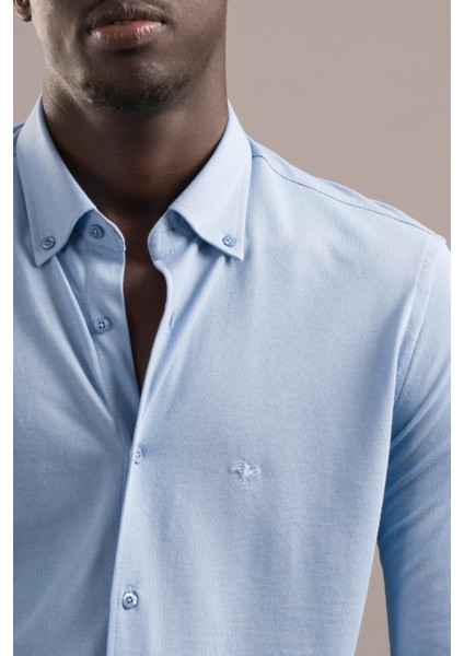 Regular Fit Yaka Düğmeli Pamuklu Likralı Gömlek fırsatları