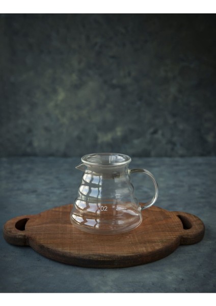 Şık Çam Kaplamalı 600 ml V60 Sıvı Saklama Kabı fiyatları