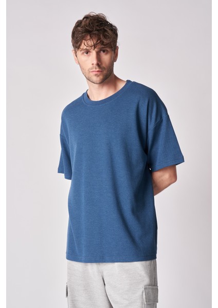 Erkek Dokulu Oversize Bisiklet Yaka Kısa Kollu Tişört modelleri