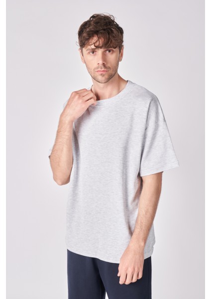 Erkek Dokulu Oversize Bisiklet Yaka Kısa Kollu Tişört modelleri