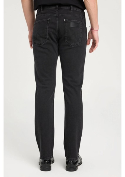 W15Q666201M82 Siyah Erkek Grensboro Regular Fit Normal Kesim Düşük Bel Düz Paça Kot Pantolon indirimleri