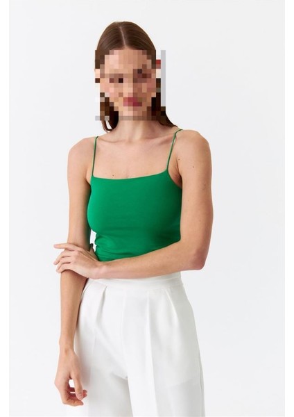 Ip Askılı Crop