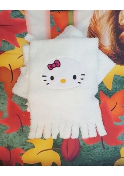 Hello Kitty Beyaz Peluş Atkı