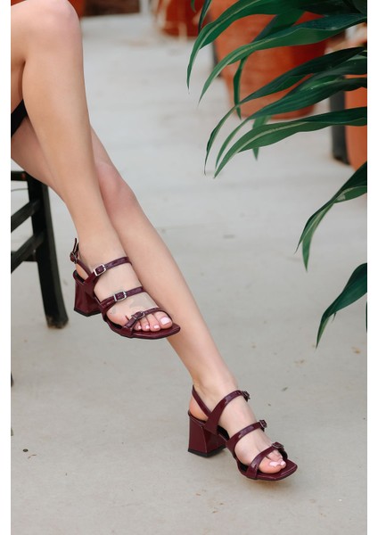 (Shoes) Üç Tokalı Topuklu Kadın Ayakkabı Bordo fırsatları