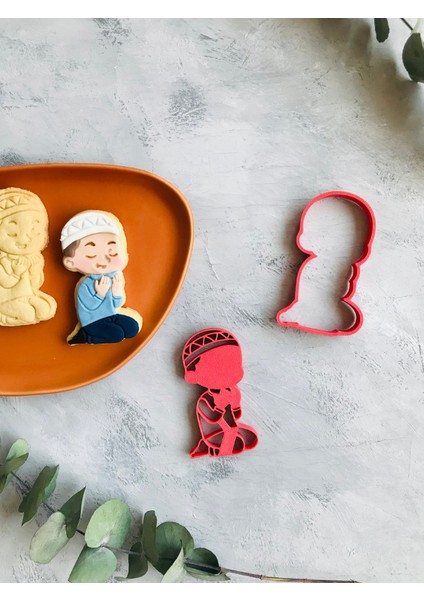 Dua Eden Erkek 2'li Set (Desen ve Çerçeve) Hamur Şekillendirici / Karışık Renk / Kurabiye Kalıbı fiyatları