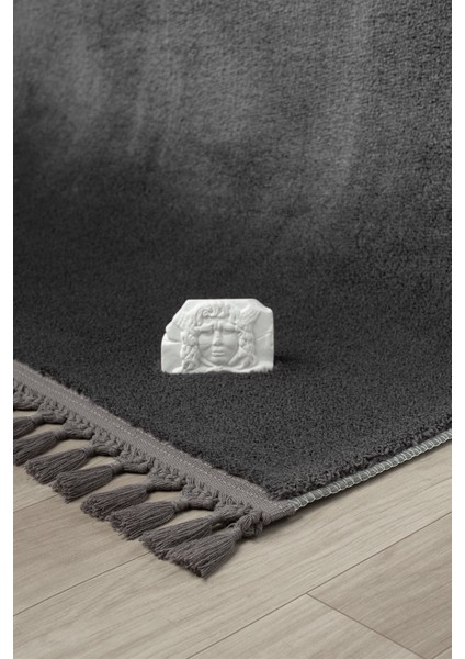 Puffy Antrasit Yuvarlak Saçaklı Peluş Yumuşacık Yıkanabilir Kaymaz Taban Halı Salon Oturma Odası