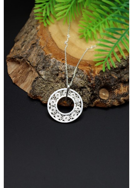 Desenli Halka Model Telkari 925 Ayar Gümüş Kolye 201023023