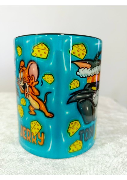 Mugs And Love Kızgın Tom ve Jerry 3D Kupa