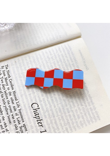 B-4 2023 Yeni Moda Kız Tatlı Saç Tokası Akrilik Kare Saç Tokası Aksesuarları Renk Izgara Saç Pençe Kadınlar Için Zarif Köpekbalığı Klipleri (Yurt Dışından)