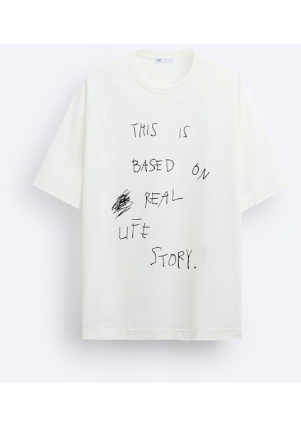 Bisiklet Yaka This Is Based On Real Life Story Baskılı Oversize Beyaz Erkek T-Shirt modelleri