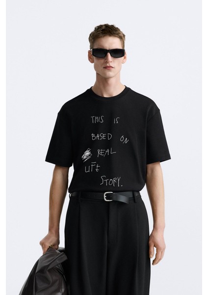 Bisiklet Yaka This Is Based On Real Life Story Baskılı Oversize Siyah Erkek T-Shirt