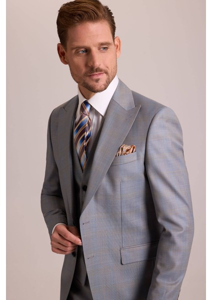 Erkek Gri Bej Slim Fit Sivri Yaka Yelekli Yün Takım Elbise