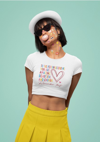 To The Person Behind Me Yazılı Crop Top, Kadın Renkli Yazı Baskılı Crop Bluz