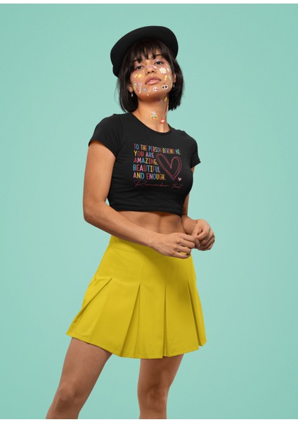 To The Person Behind Me Yazılı Crop Top, Kadın Renkli Yazı Baskılı Crop Bluz modelleri