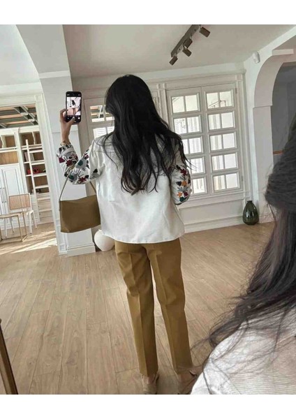 Kadın Bej Tasarım Etnik Desen Renkli Çiçek Nakış Işlemeli Keten Ceket Mevsimlik Ceket fiyatları