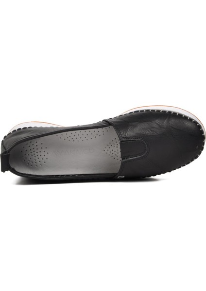 24075 Siyah Hakiki Deri Kadın Günlük Ayakkabı fırsatları
