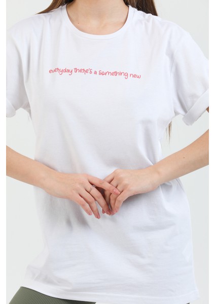 Something New Baskılı Pamuklu Bisiklet Yaka Oversize Kadın Tişört. modelleri