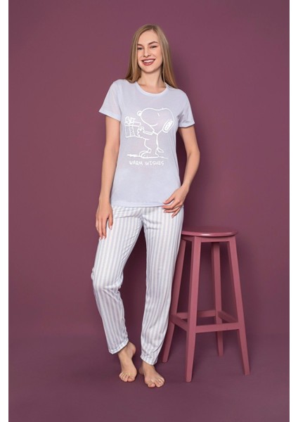 Kadın Açık Mavi Sıfır Yaka Kısa Kol Snoopy Desen Pijama Takımı -K4257