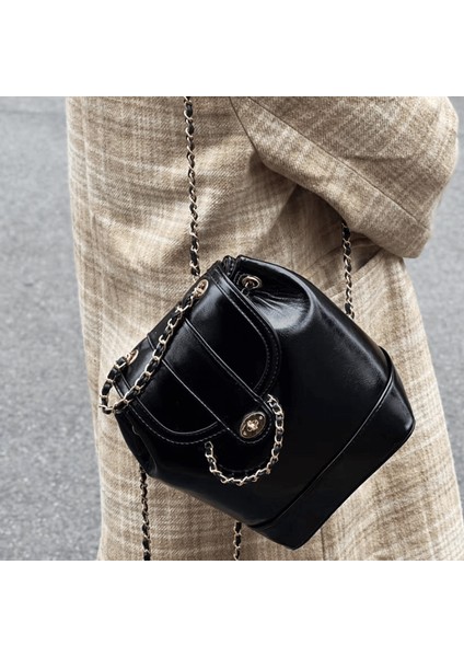 Kadın Kore Versiyonu Ins Büyük Kapasiteli Elmas Zincir Sırt Çantası (Yurt Dışından) fırsatları