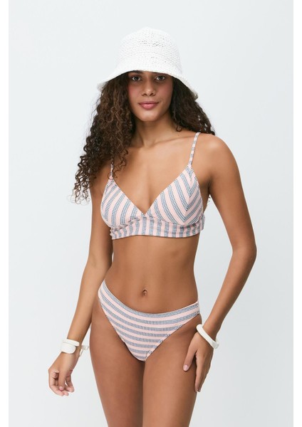Üçgen Bikini Takım 3284 Somon/siyah fiyatları