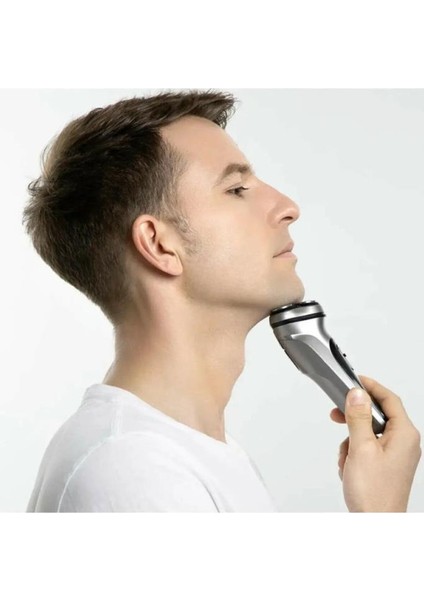 Blackstone Başlıklı Şarjlı Traş Makinası Silver fırsatları