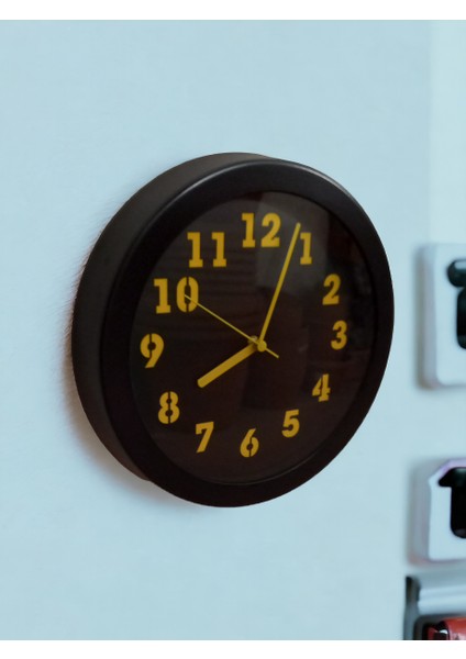 Metal Sarı Siyah Otel Ofis Salon Mutfak Duvar Saati Çap 26 cm fırsatları