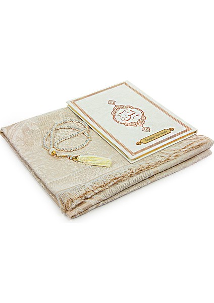 Beyaz Çeyizlik Seccade Seti Gelin Bohçasına Uygun Dini Hediyelik Isme Özel Yasin Kitabı modelleri