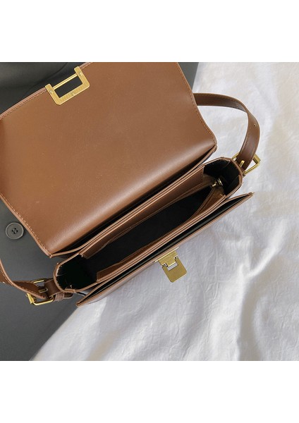 Mizaç Kadın Çantaları 2024 Yeni Stil Çok Yönlü Moda Basit Crossbody Çanta Retro Batı Tarzı Tek Omuz Küçük Kare Çanta (Yurt Dışından)