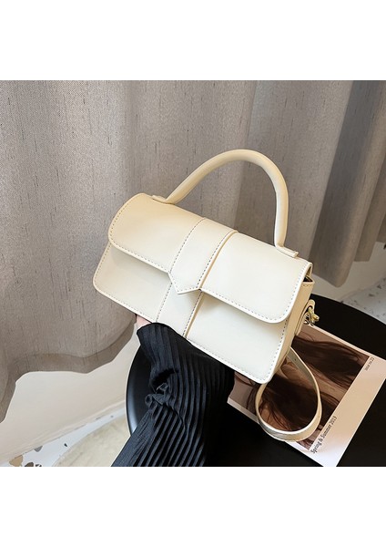 Kadın Çantaları 2024 Yeni Çanta Moda Niş Trendy Crossbody Çanta Retro Çok Yönlü Küçük Kare Çantalar Tek Omuz Orman Tarzı Küçük Omuz Çantaları (Yurt Dışından)