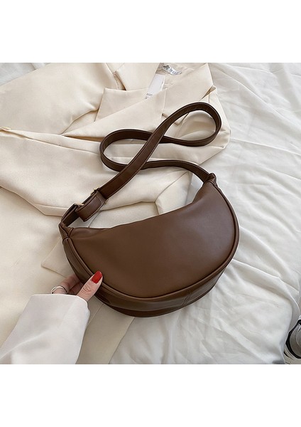 2024 Ilkbahar ve Sonbahar Yeni Stil Koltuk Altı Küçük Crossbody Çanta Kadın Üst Düzey Ins Omuz Çantası Çok Yönlü Popüler Niş Küçük Çanta (Yurt Dışından)