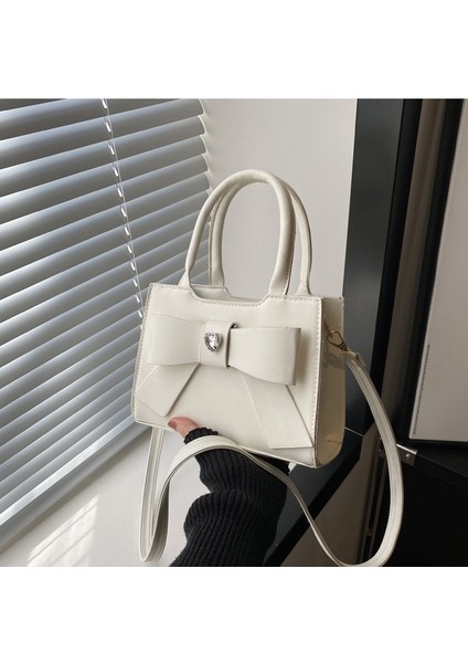 Yeni Yay Kızlar Bahar 2024 Basit Banliyö Tarzı Basit Rahat Taşınabilir Crossbody Koltuk Altı Küçük Kare Çanta (Yurt Dışından)