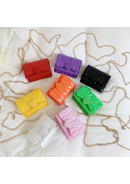 Kadınlar Için Mini Kalp Şeklinde Zincir Çanta 2024 Yeni Moda Moda Rahat Eşkenar Dörtgen Doku Yabancı Stil Tek Omuz Crossbody Çanta (Yurt Dışından) modelleri