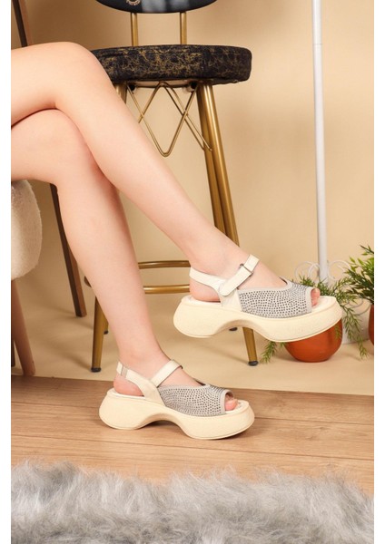 %100 Hakiki Deri Taş Baskılı Kalın Taban Sandalet BEJ fırsatları